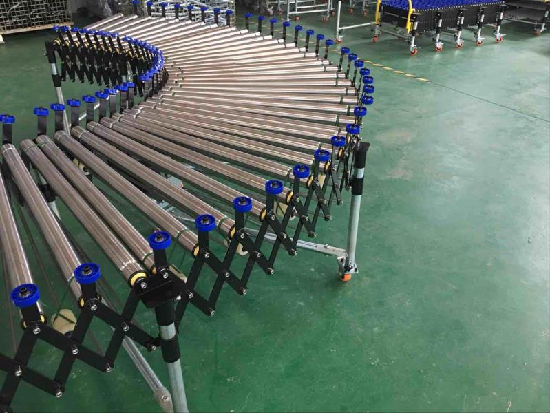 擋邊伸縮滾筒輸送機